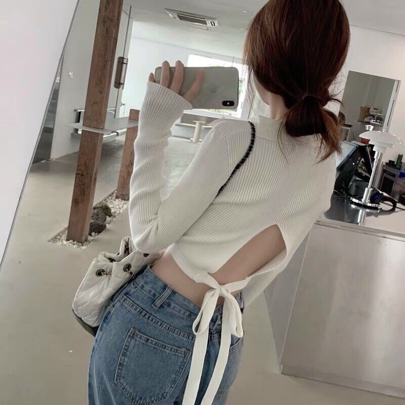 Áo Croptop Dài Tay Cổ V Hở Lưng