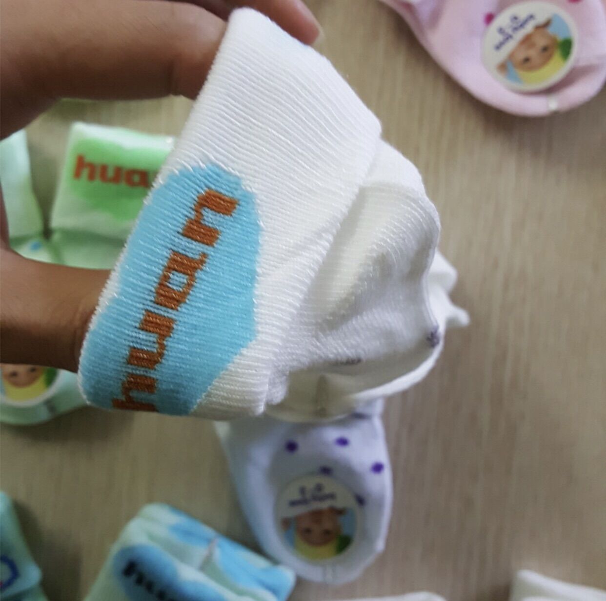Tất len cổ bẻ mùa đông cho bé sơ sinh 0-5 tháng