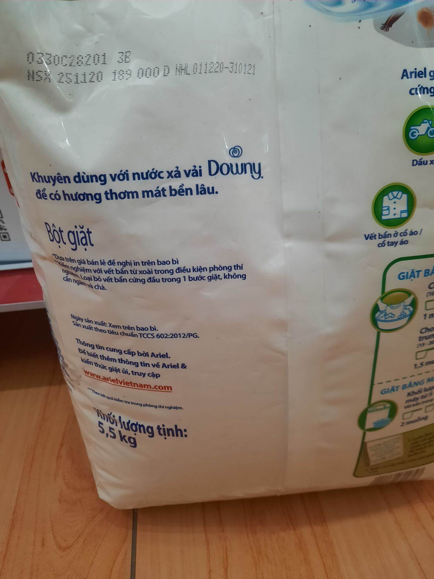 [HCM]BỘT GIẶT ARIEL SẠCH NHANH 5.5KG