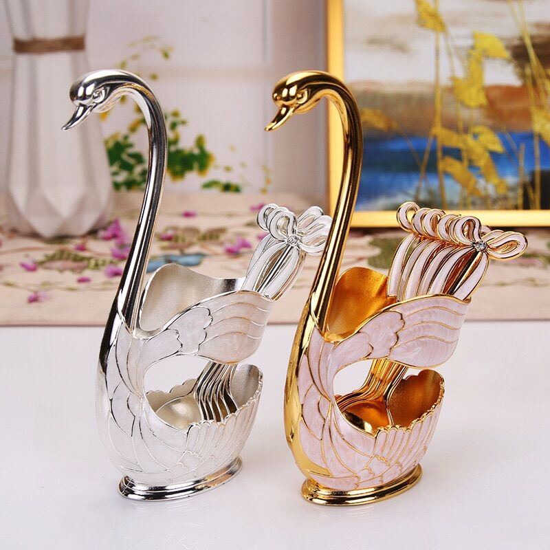 Giỏ đựng thìa dĩa hình thiên nga siêu sang