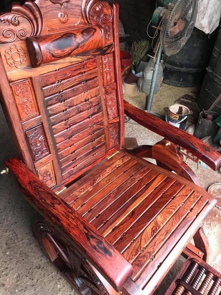 Ghế đu đưa gỗ cẩm