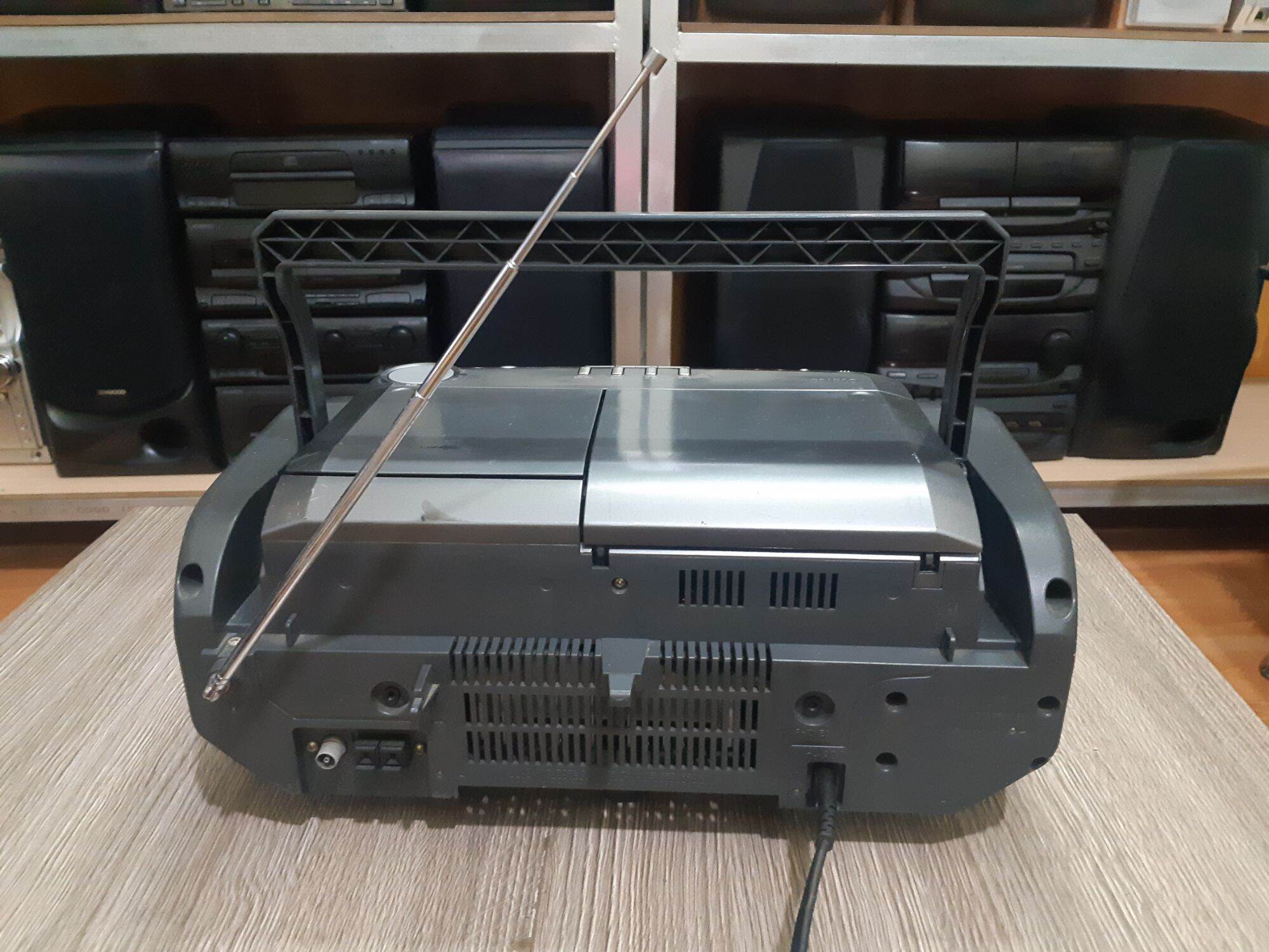 Đài bombox Victor RC-T1MD
