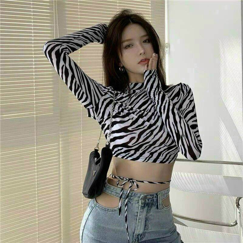 Áo croptop hở lưng thắt dây sexy(CÓ MÚT NGỰC)