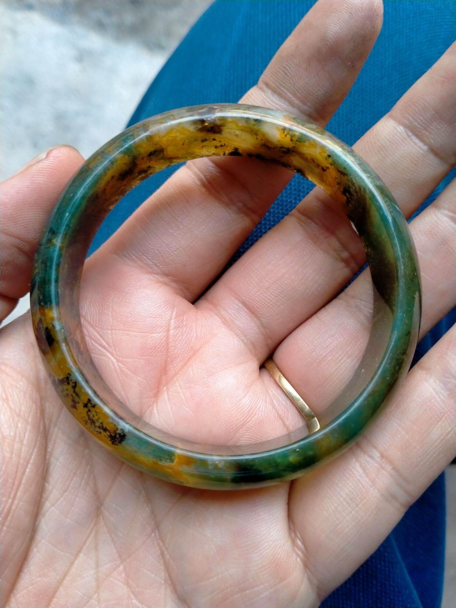 Vòng tay băng ngọc thủy tảo