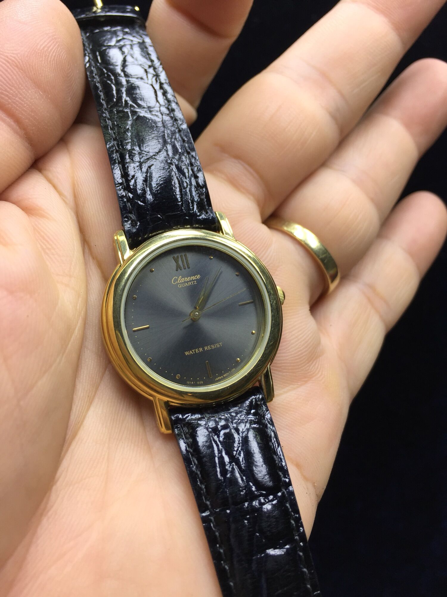 Đồng hồ si nữ hiệu casio clarence nhật????