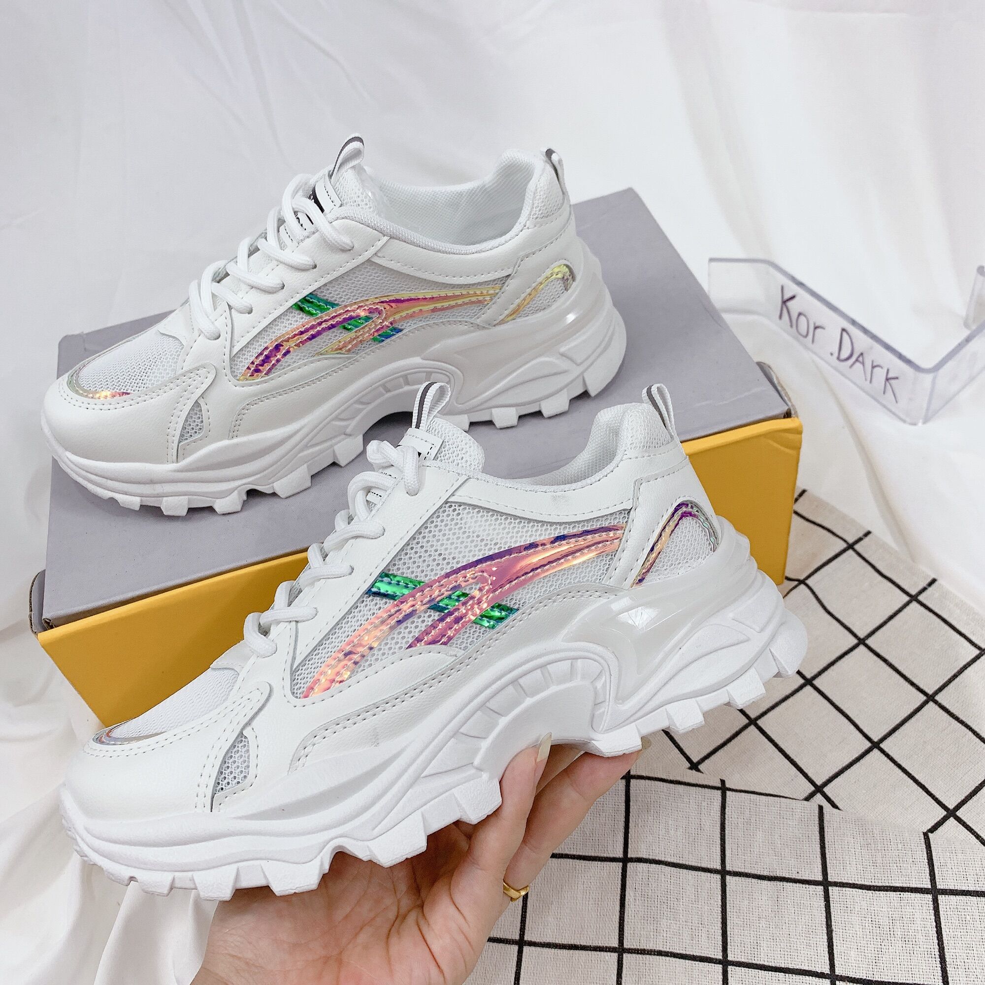 GIẦY THỂ THAO NỮ SNEAKER LƯỚI,TĂNG CHIỀU CAO THOÁNG KHÍ
