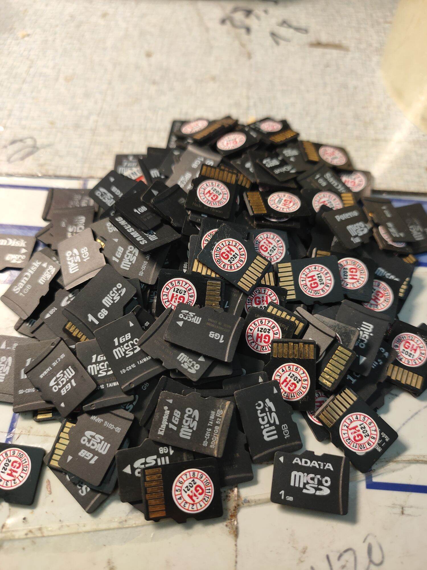 Thẻ micro Sd 1Gb chính hãng bóc máy