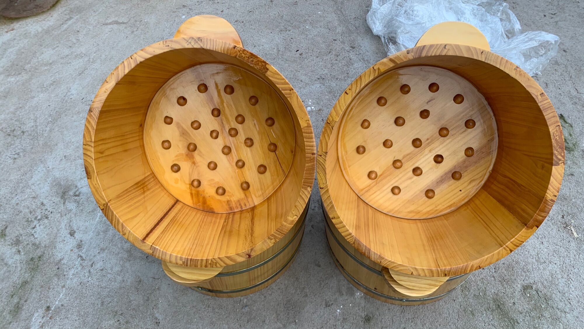 chậu ngâm chân gỗ thông có hạt