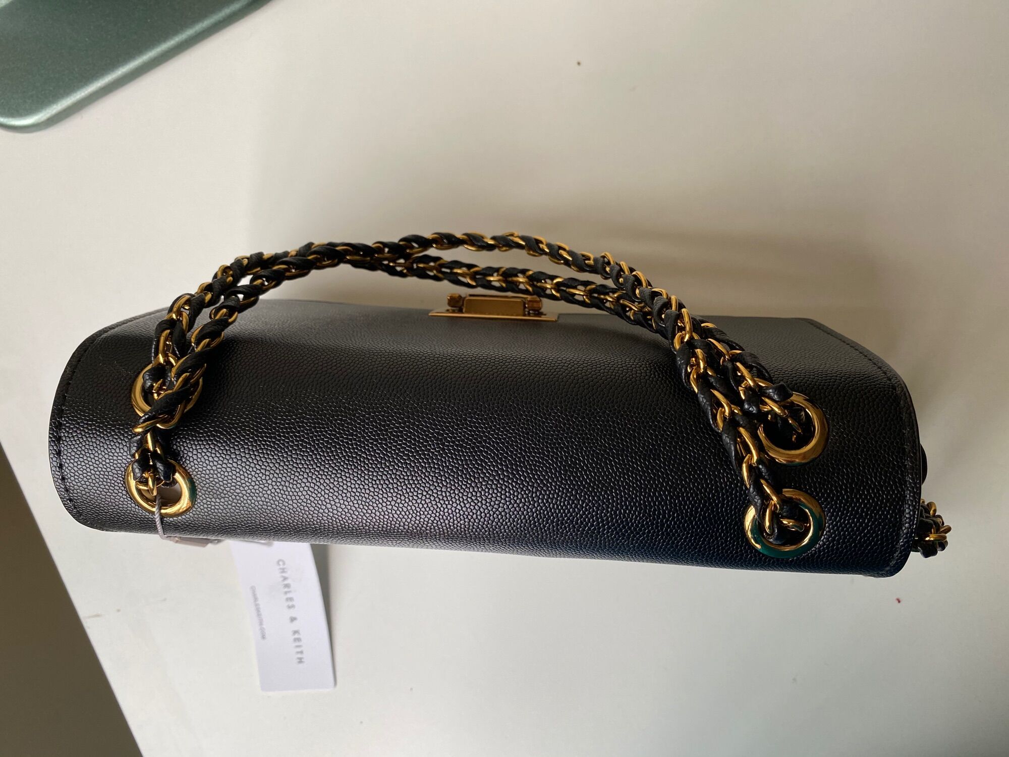 Túi đeo chéo nữ CHARLIES.KEITH 24cm da hạt sần (chuẩn like of authen)