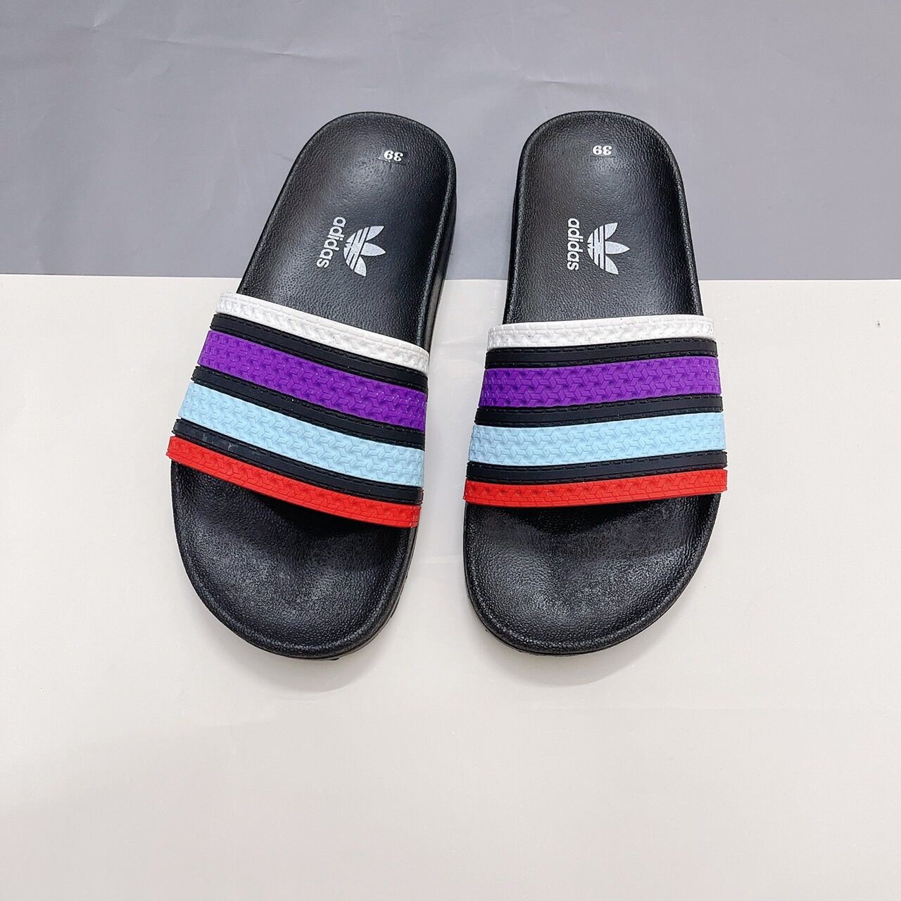 Dép adidass