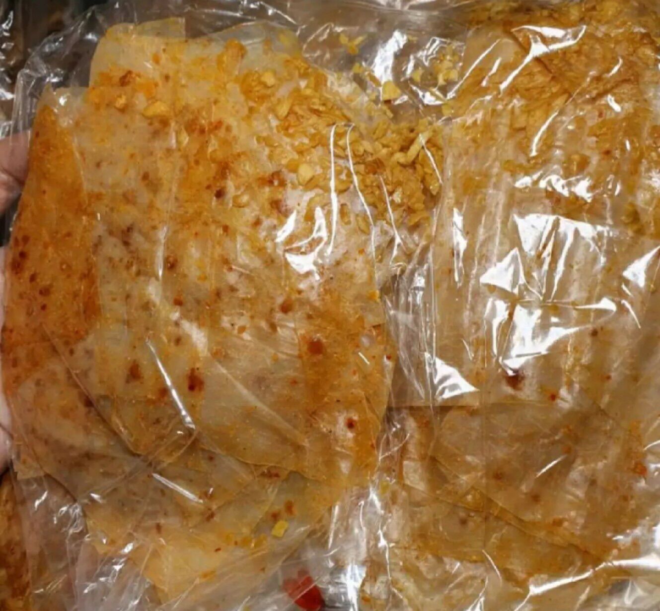 BÁNH TRÁNG MUỐI TỎI NGHỆ SĨ ( bánh tráng xì ke loại 2 )