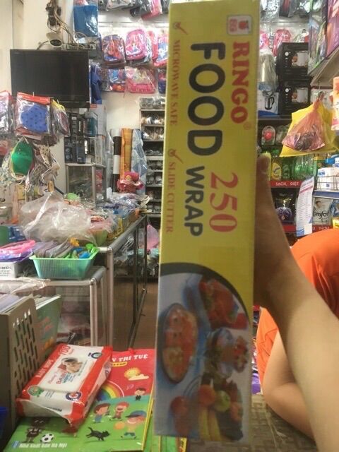 Màng bọc thực phẩm FOOD 250 WRAP