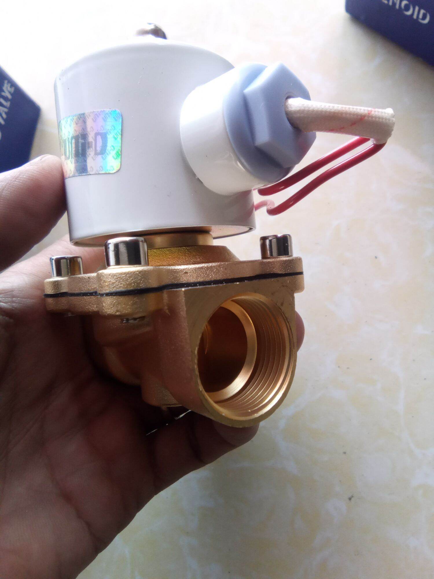 Van điện từ UNi-D Uw -20, Quận hút 220VAC, size 3/4