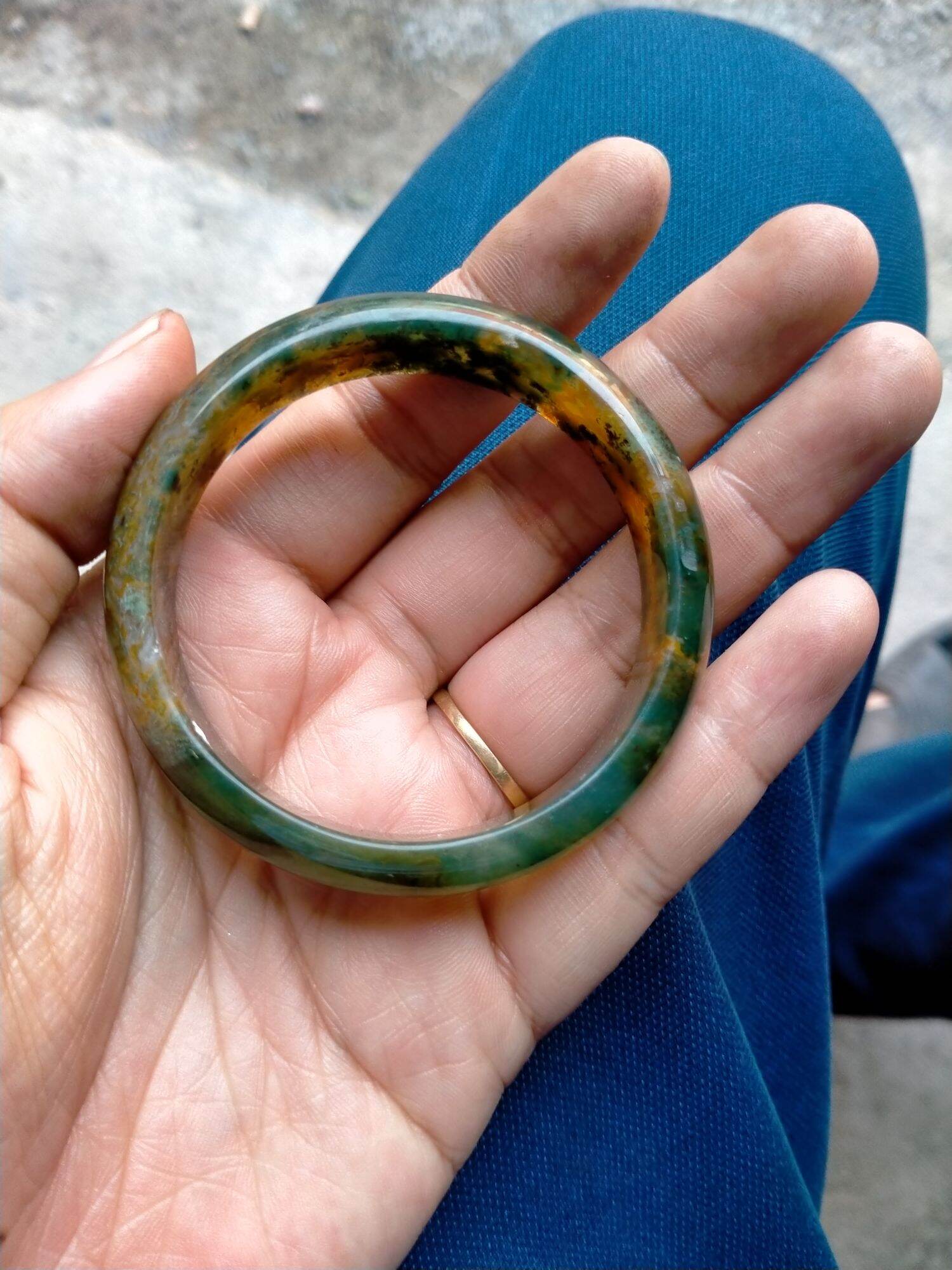 Vòng tay băng ngọc thủy tảo