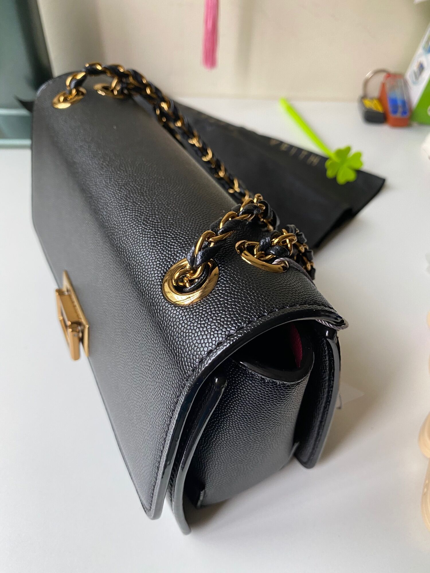 Túi đeo chéo nữ CHARLIES.KEITH 24cm da hạt sần (chuẩn like of authen)