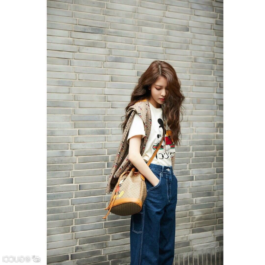 Áo thun chuột Mickey màu đen