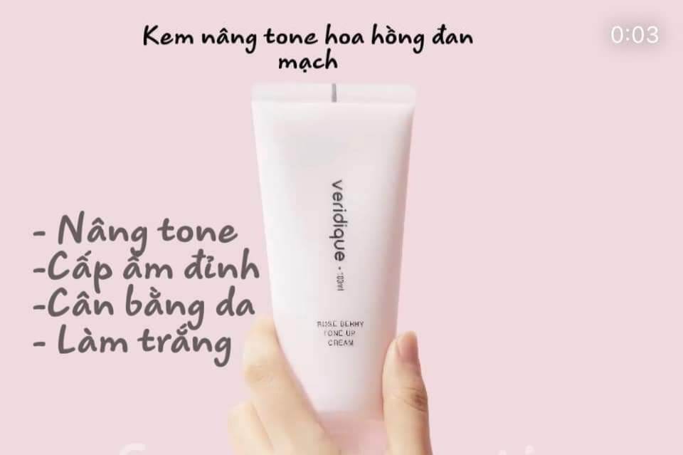 Kem nâng tone hoa hồng đan mạch Veridique