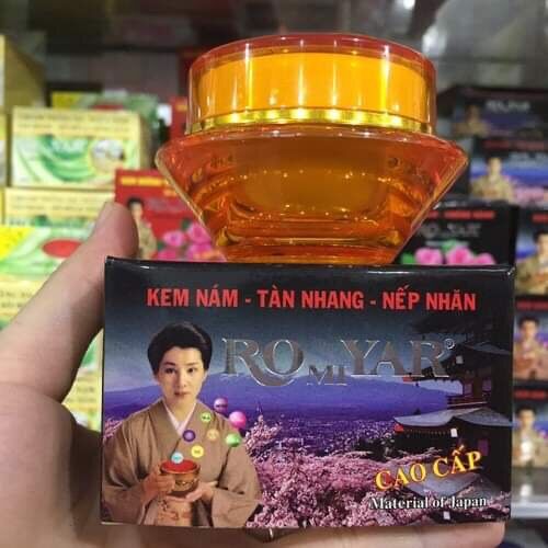 Kem nám tàn nhang nếp nhăn romiyar