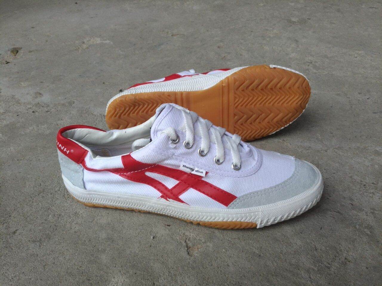 Giày bata chạy bộ Thượng Đình