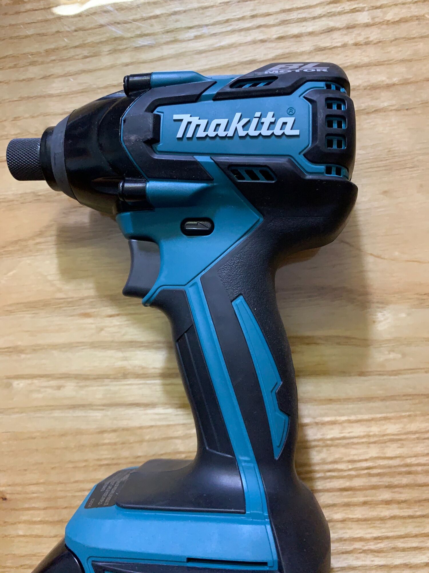 [HCM]Thân máy Makita xdt 08