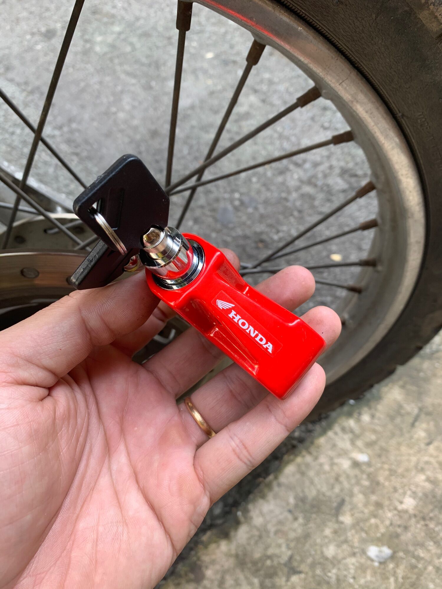 Khoá đĩa honda khoá thắng đĩa