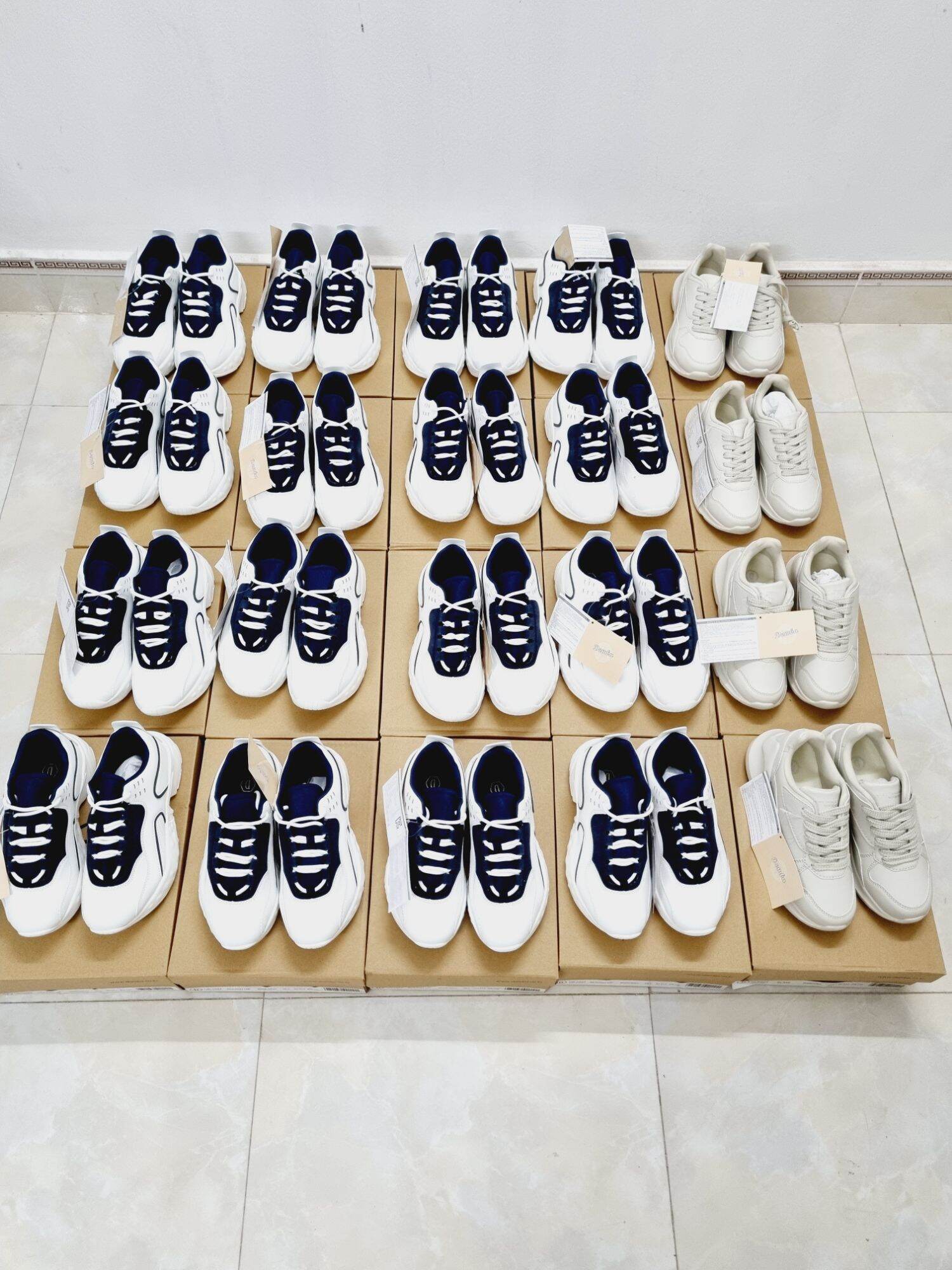 giày sneaker DOMBA ROUND UP Hàn Quốc