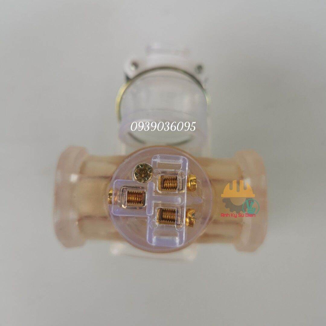 Combo 1 5 Hole Rubber Molded Socket And 1 Shatterproof Rubber Power Plug With LED Power Indicator