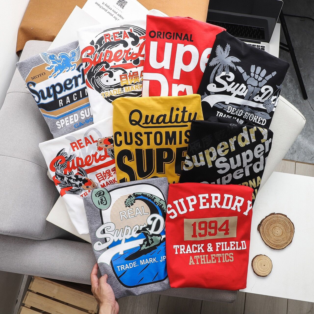 Áo thun Superdry