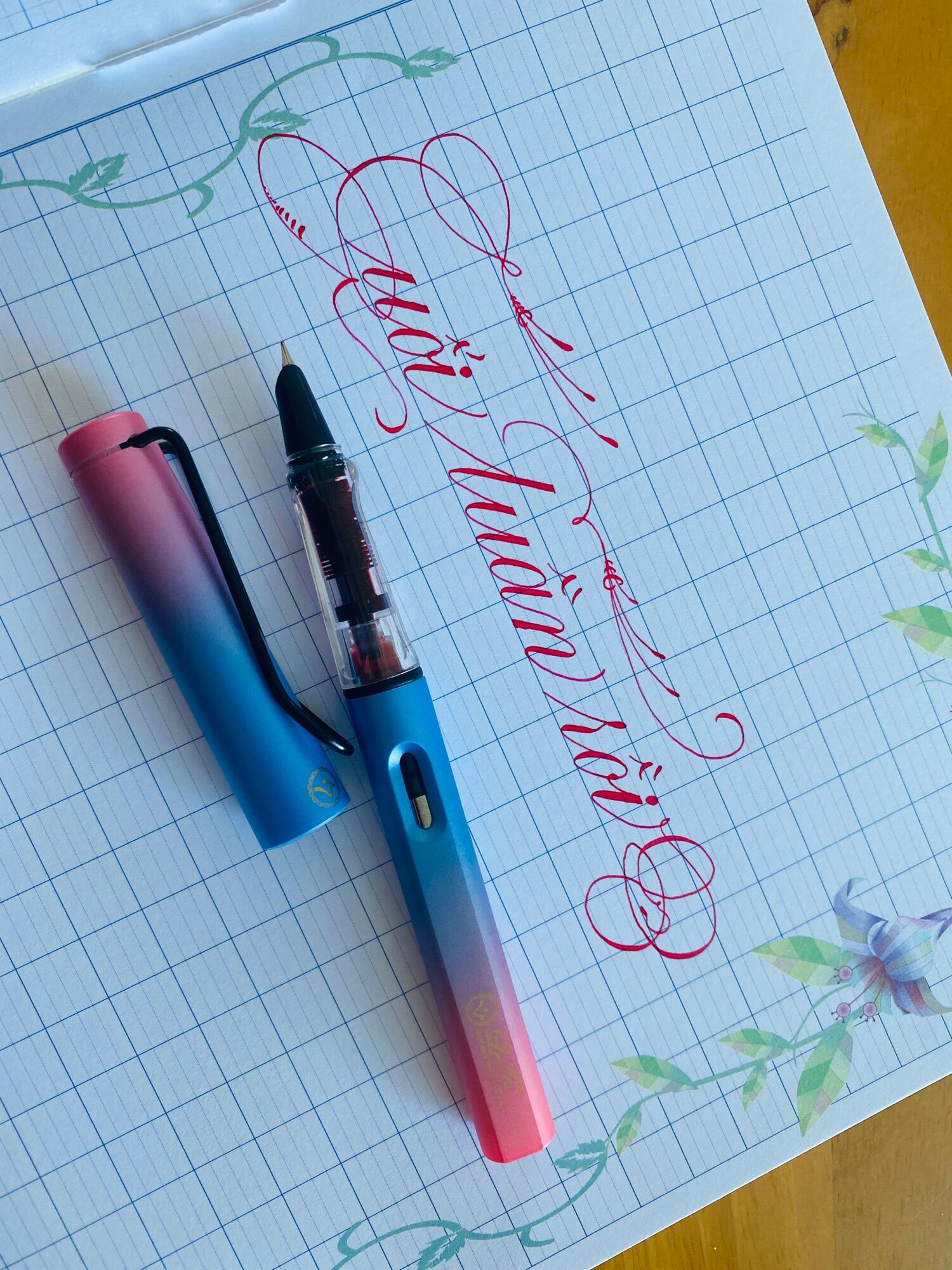 Bút máy viết chữ đẹp Leta368 ngòi kim tinh lá tre