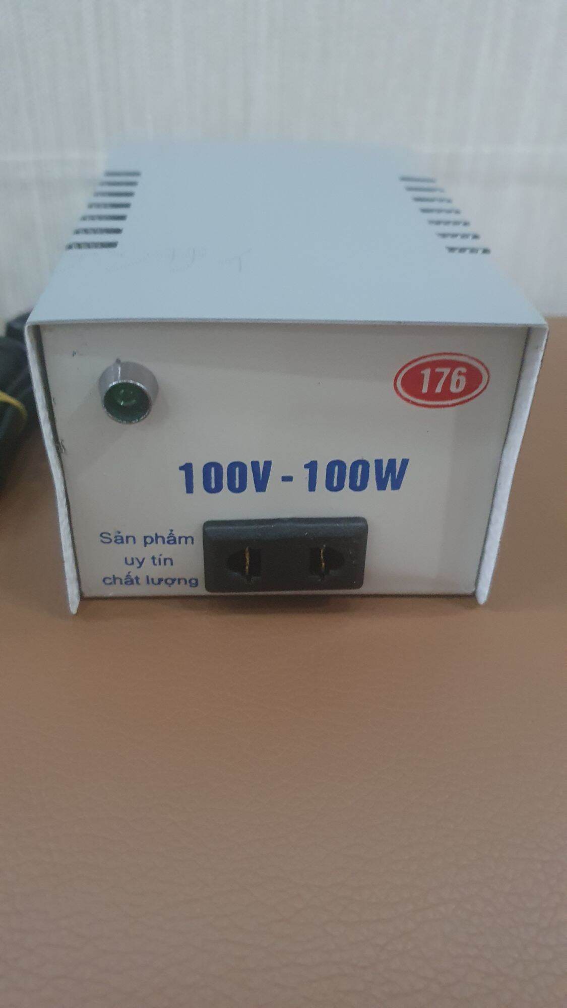 Bộ đổi nguồn 220v sang 110v  công suất 100w