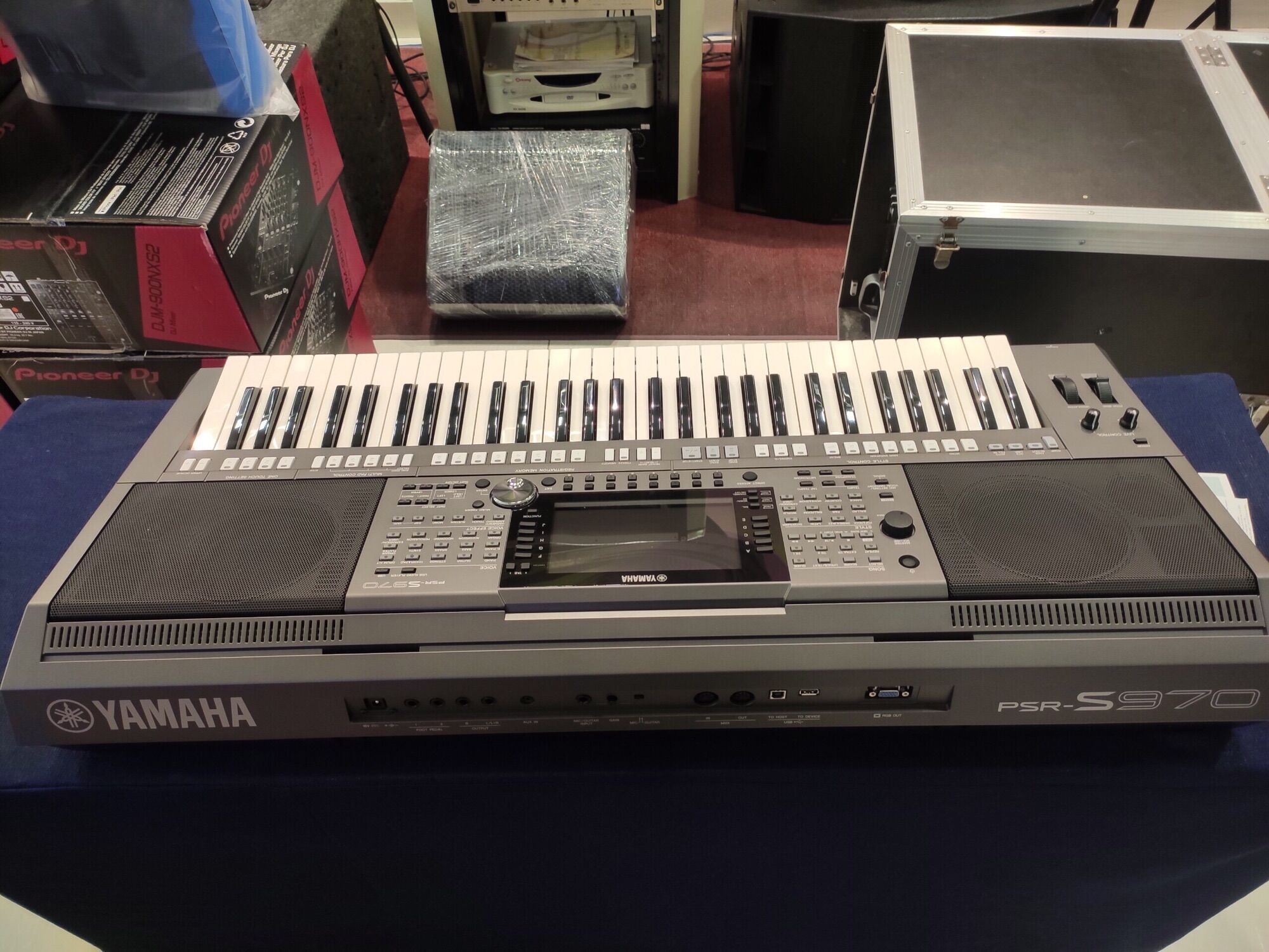 Đàn organ Yamaha PSR-S970