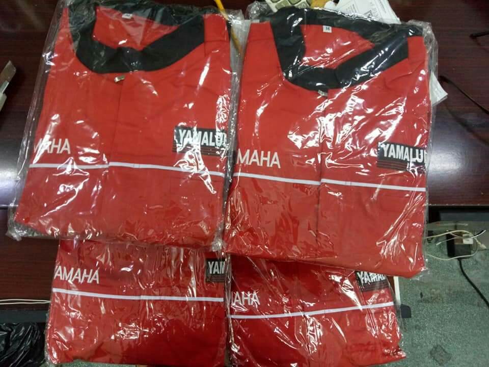 Đồng phục sửa xe máy của hãng Ya