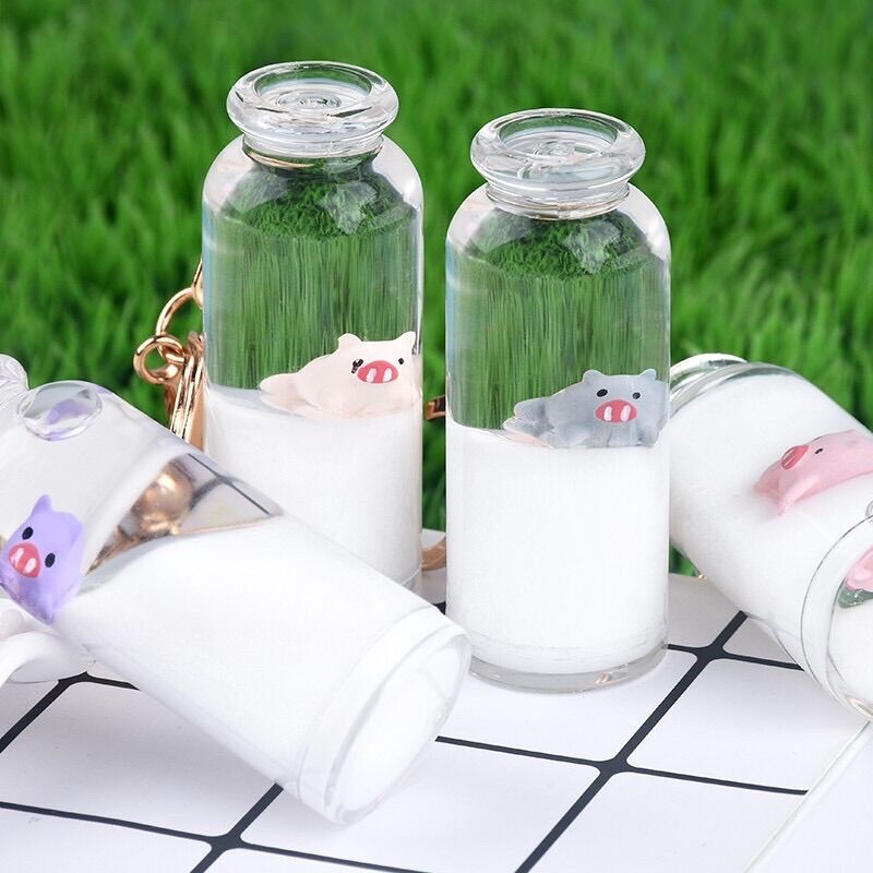 [HCM]Móc khóa heo con trong bình sữa xinh xắn dễ thương