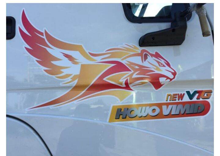 [HCM]tem dán xe howotem dán xe tải