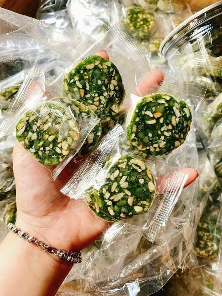 Kẹo chuối cuộn dừa non lá dứa 500g