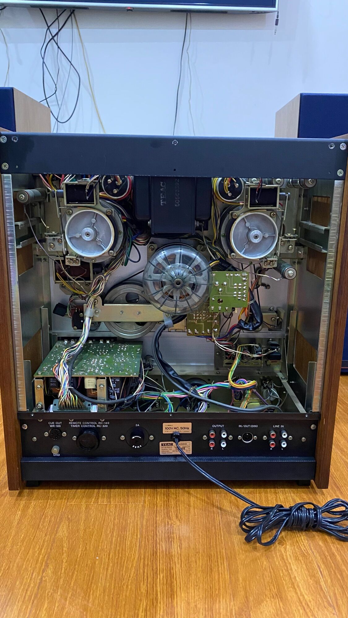 Loa Thùng TEAC S-300NEO