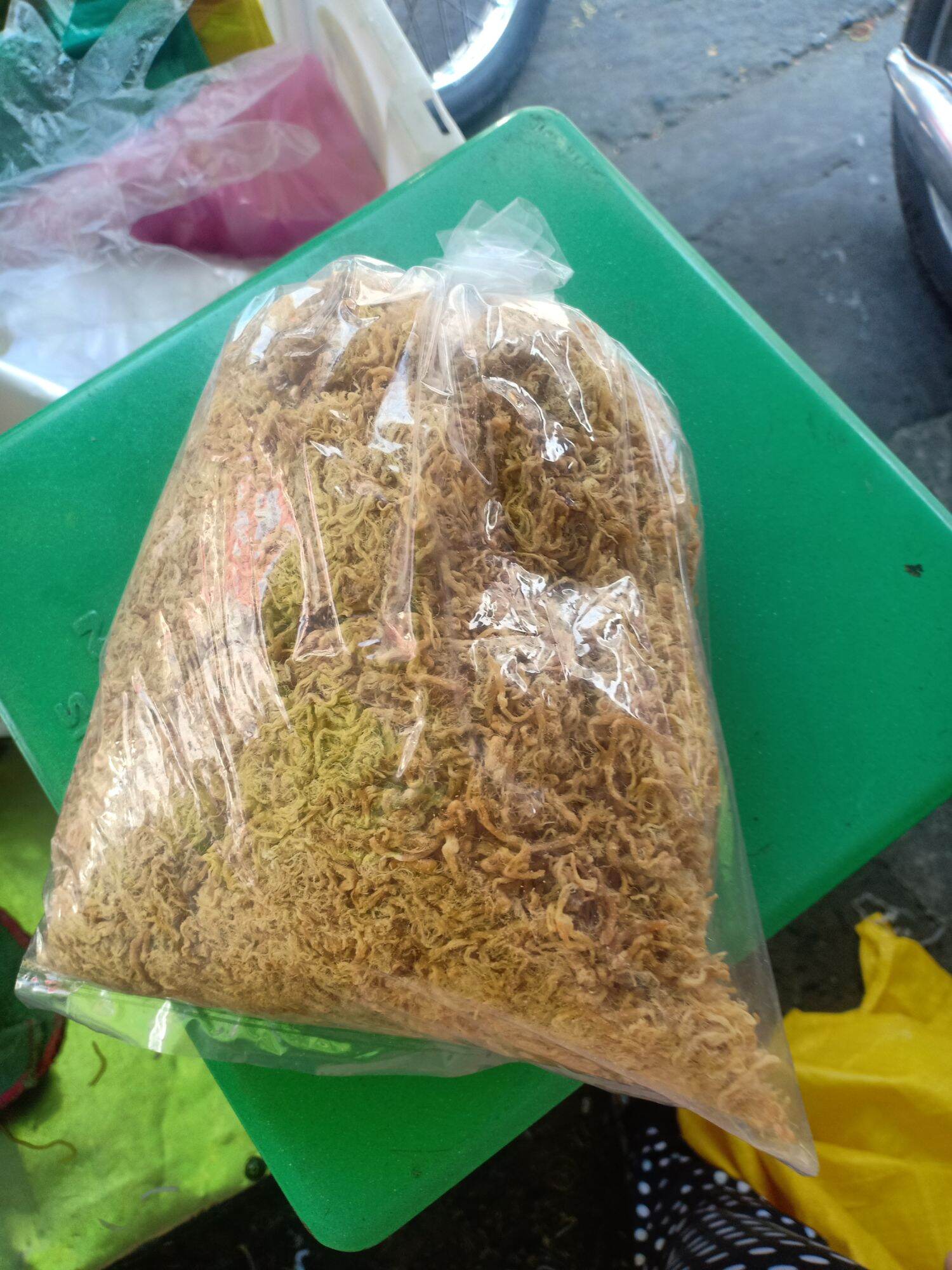 Chà bông được làm từ thịt heo