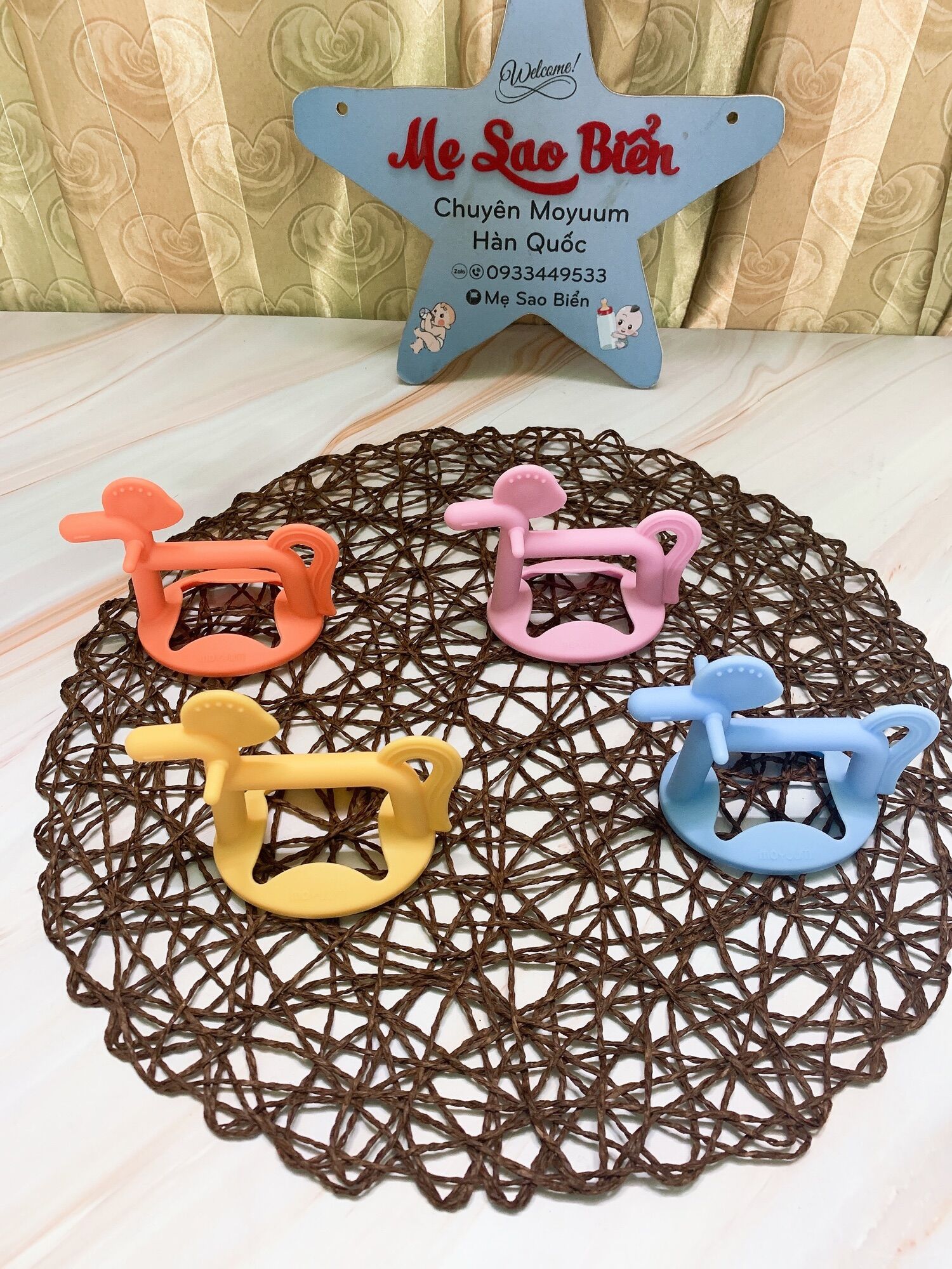 (Tặng hộp đựng) Gặm nướu Moyuum Hàn Quốc chính hãng