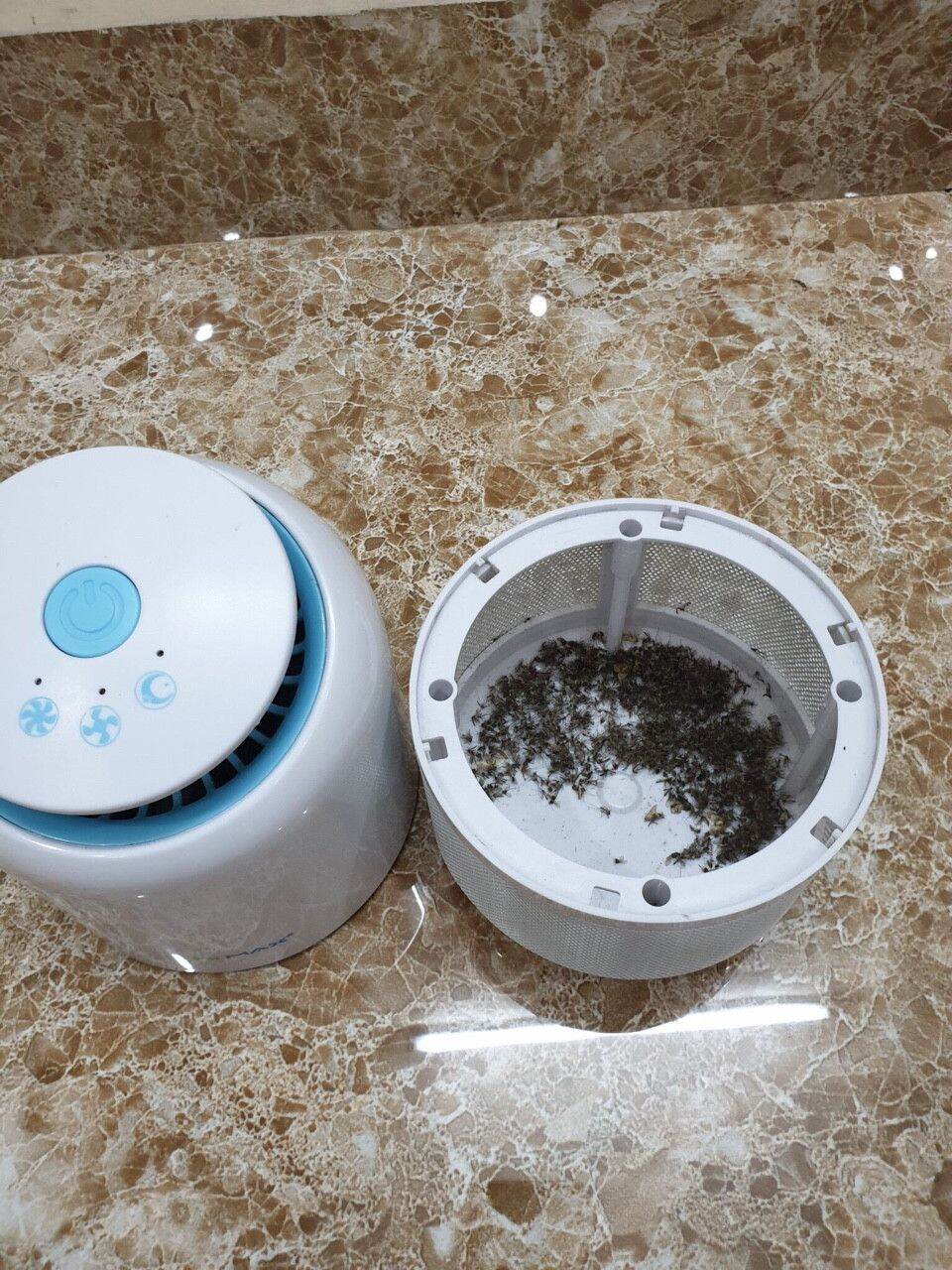 Đèn diệt muỗi côn trùng UNIMAX- UMB-501W