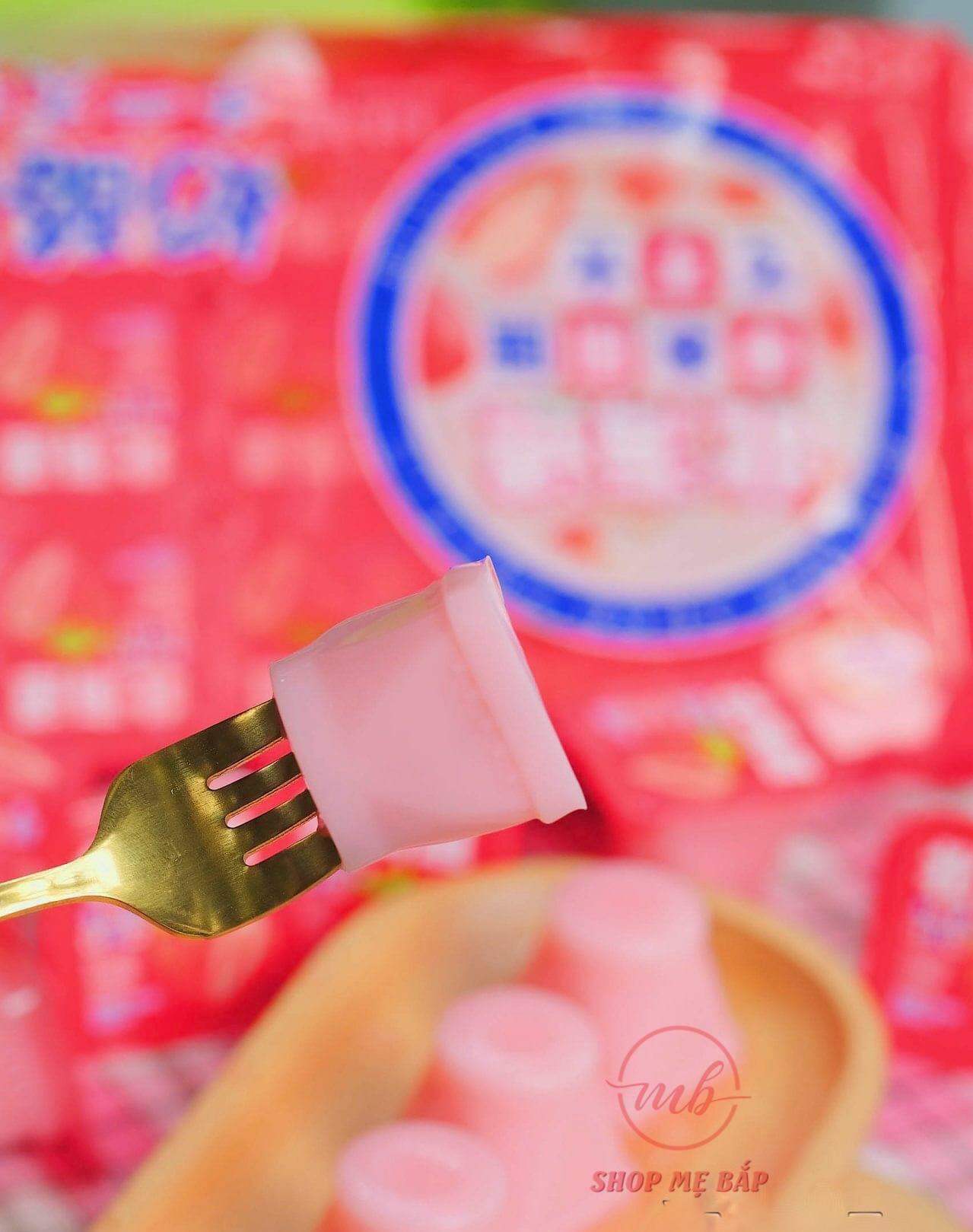 Thạch Phô Mai Vị Dâu BX Nhật Bản 480gram có 15 hộp - Dùng cho bé từ 12 tháng [Date 02/2022]