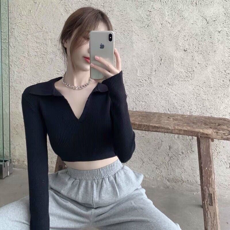 Áo Croptop Dài Tay Cổ V Hở Lưng