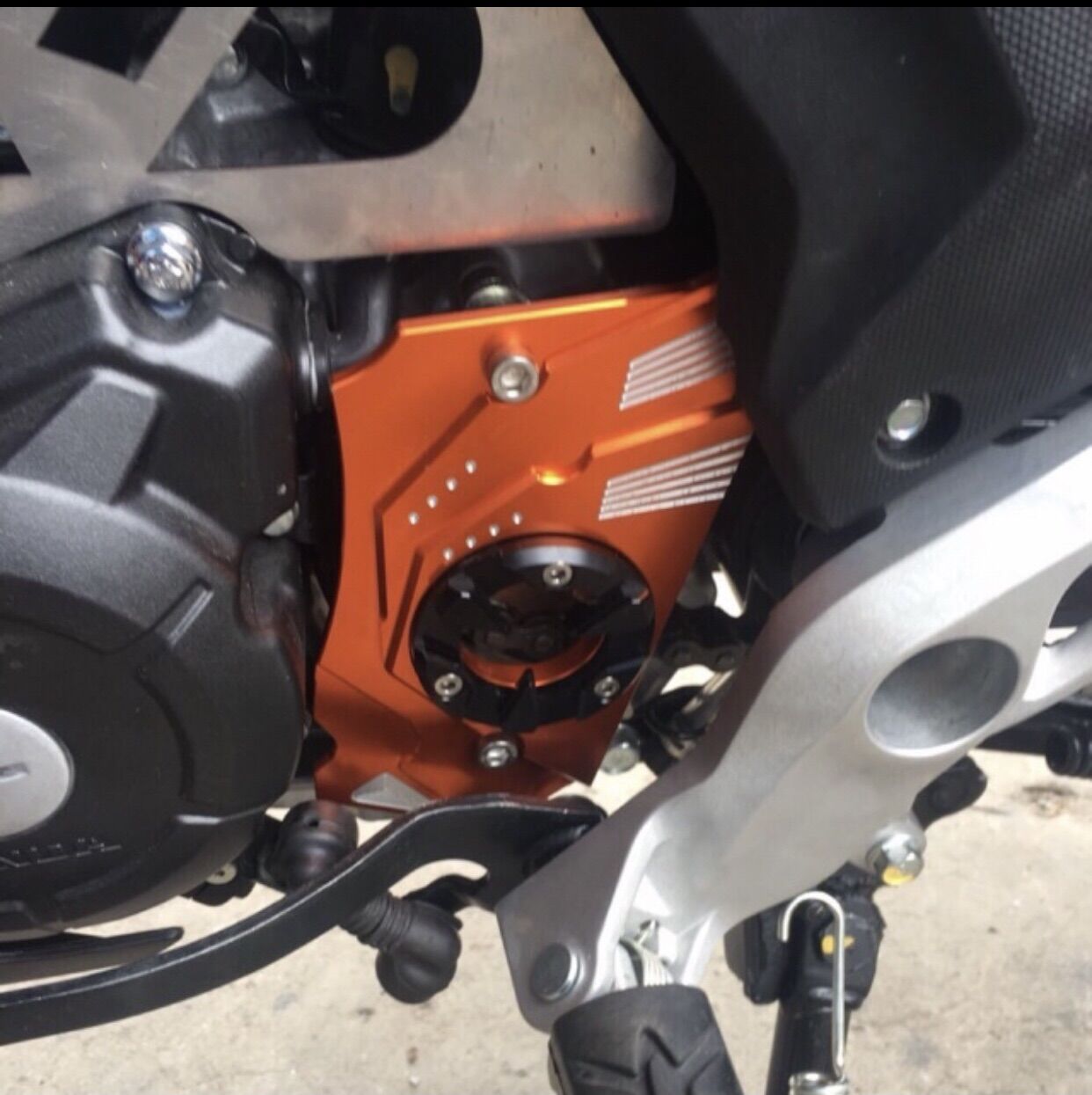 [HCM]Che Nhông (Đuôi Cá) Winner/WinnerX nhôm CNC đủ màu