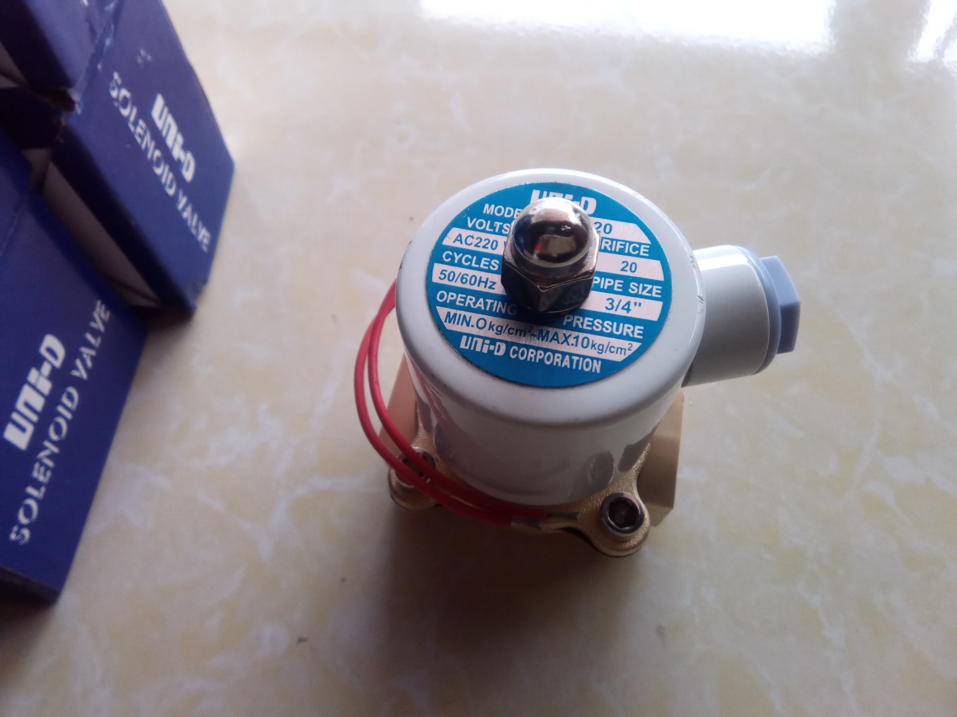 Van điện từ uni-d uw -20, quận hút 220vac, size 3/4