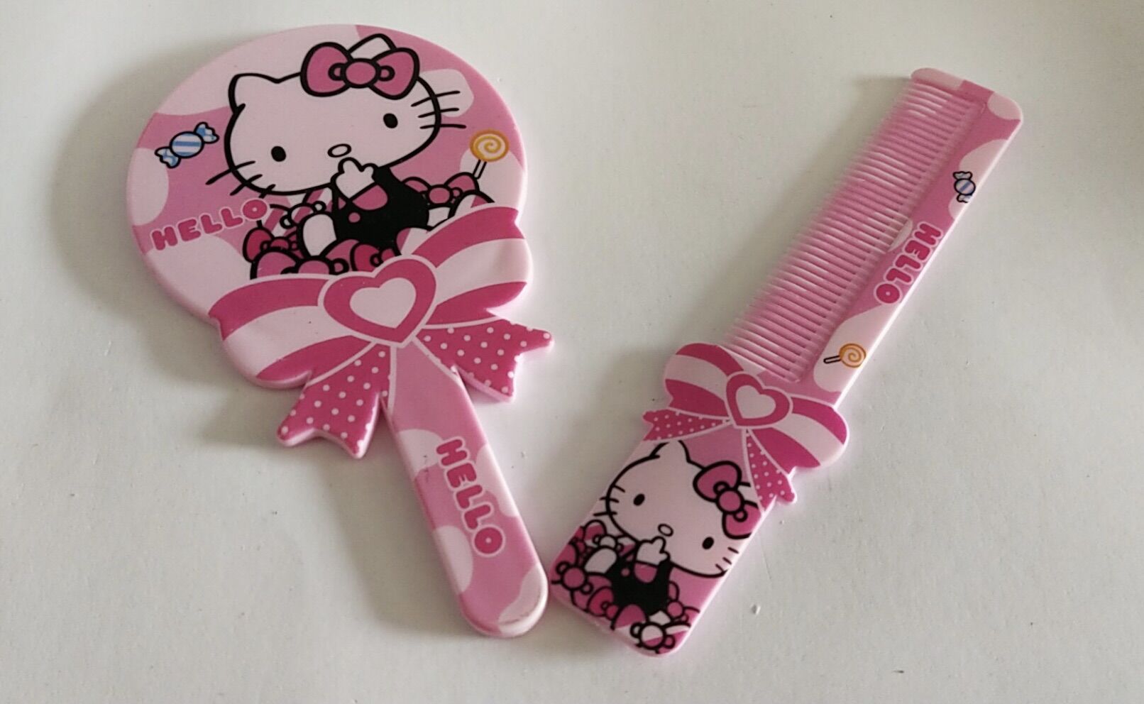 Kiếng lược mini hình mèo hello kitty