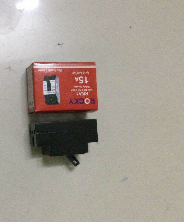 cầu dao an toàn CB tự động 15A