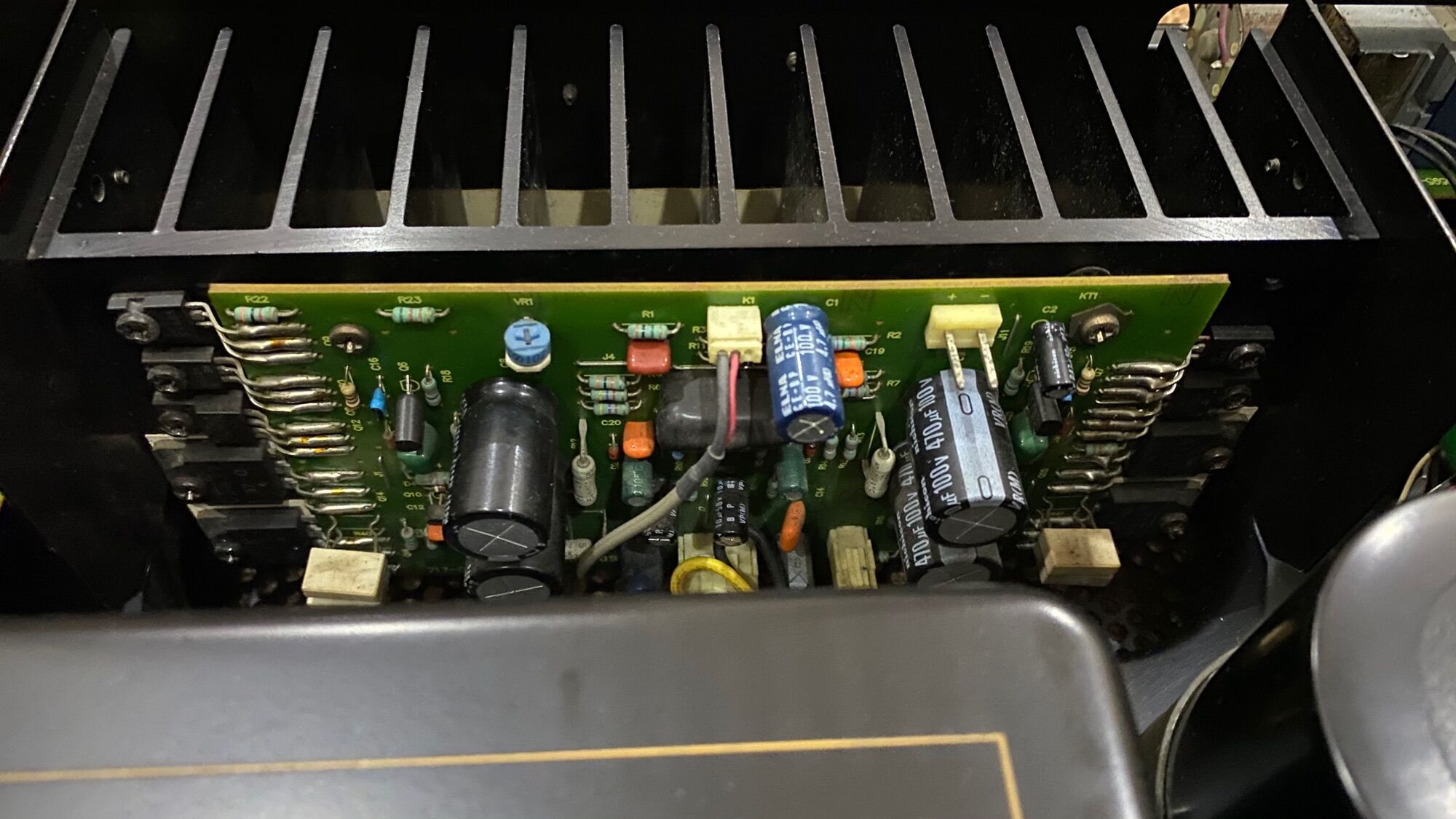 Amply Accuphase E-212