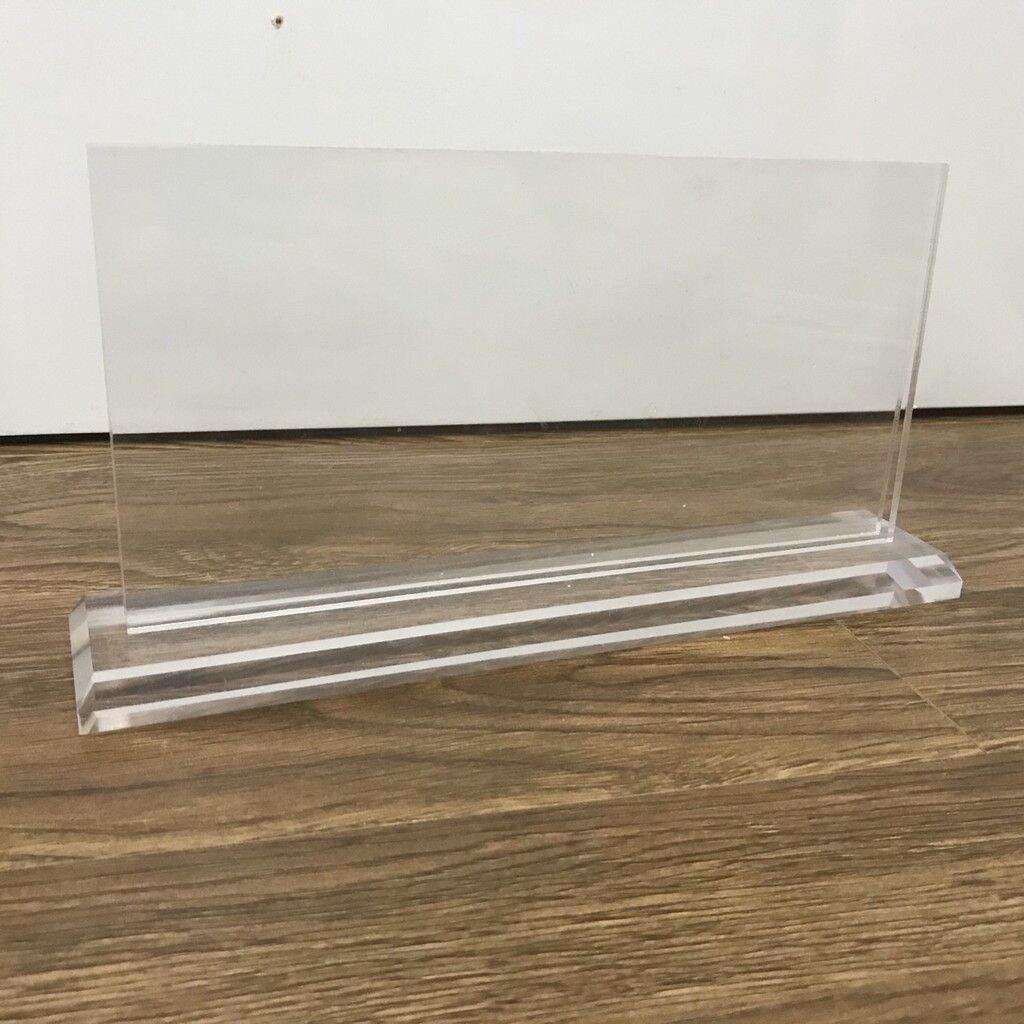 Biển chức danh mica kích thước 10x20cm