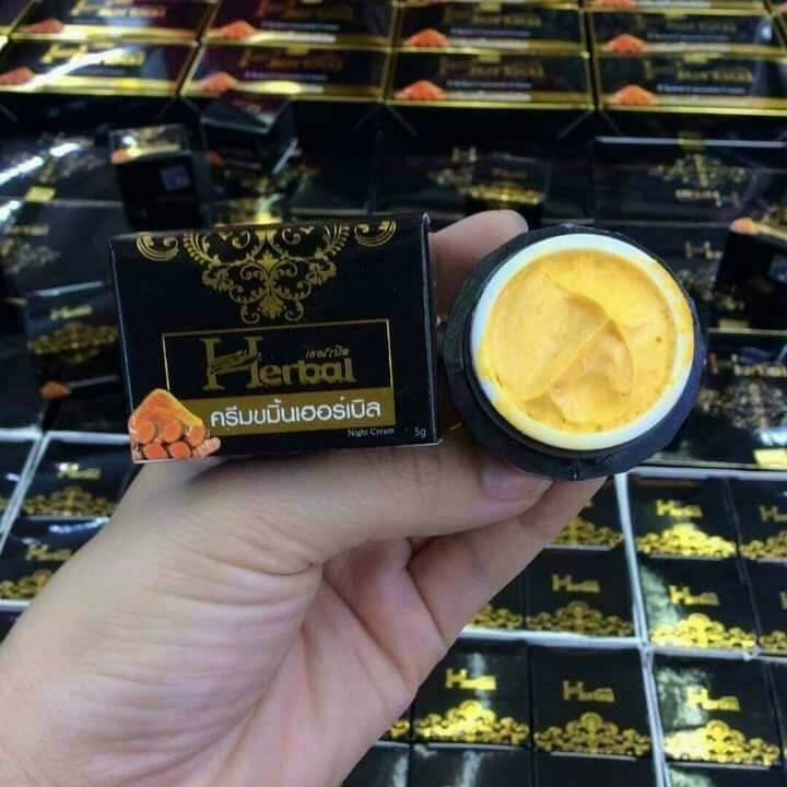 Kem nghệ herbal thái lan