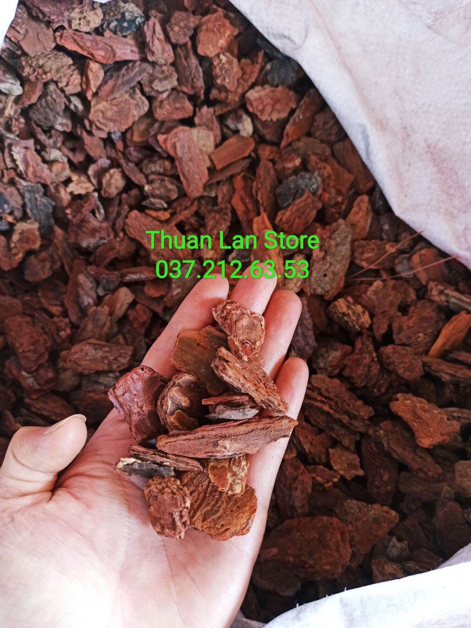 Túi 1kg Vỏ Thông Xay Bo 2-3cm