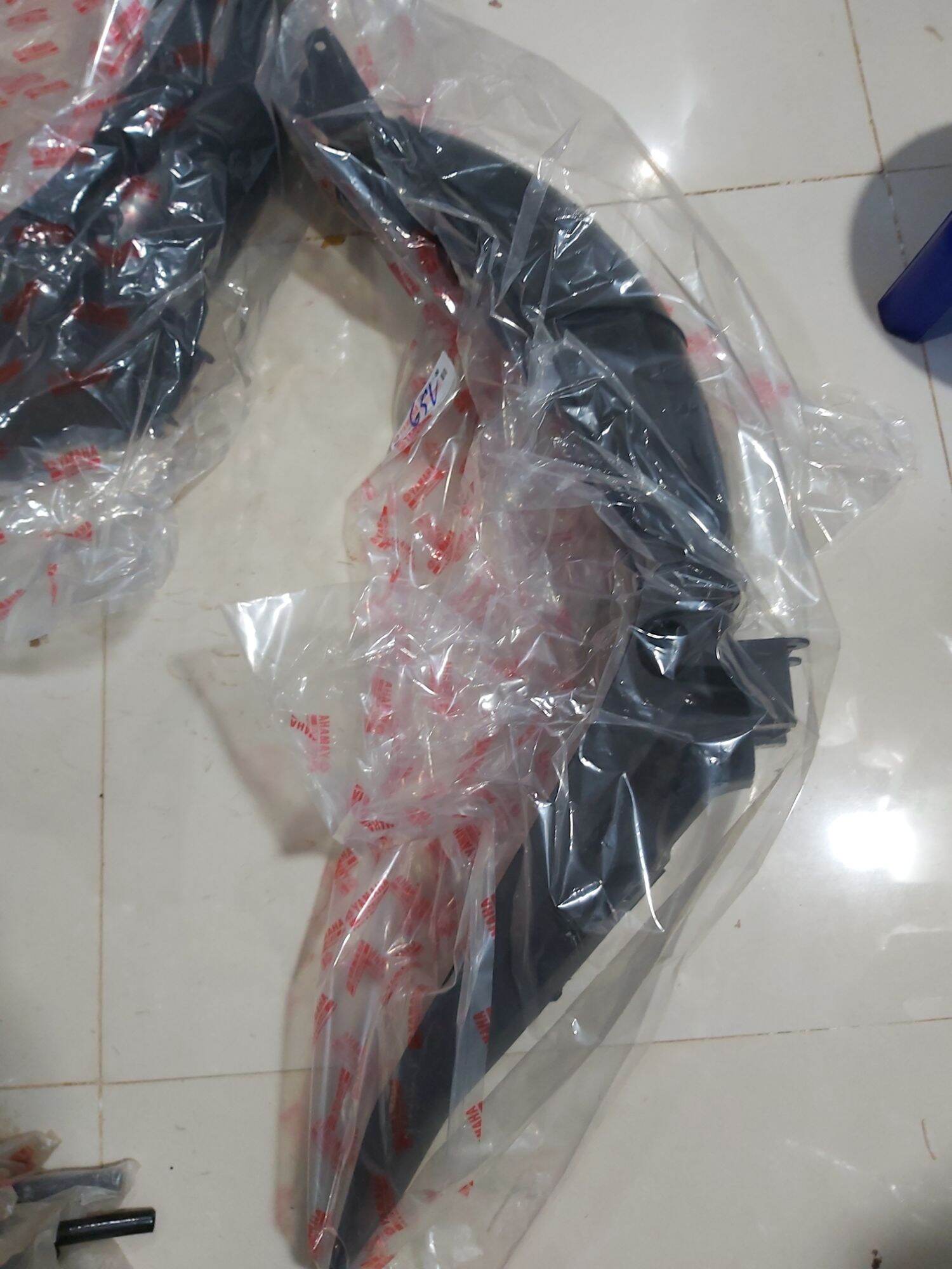 đuôi dè chắn bùn sau exciter 2010 / 135 - 2006-2010